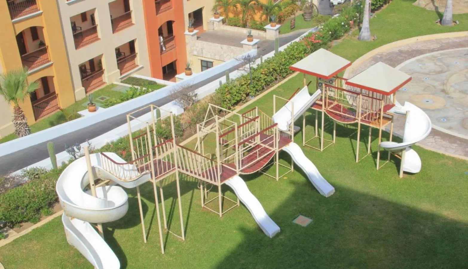 Relaxing 2 Bedroom Family Suite At 卡波圣卢卡斯 0*,  墨西哥